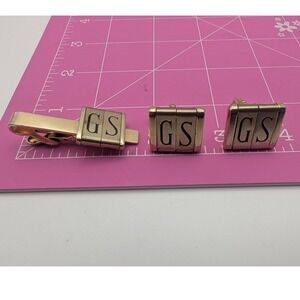 Mens GS Monogram Cufflinks Tie Clip Set Gold Tone SWANK